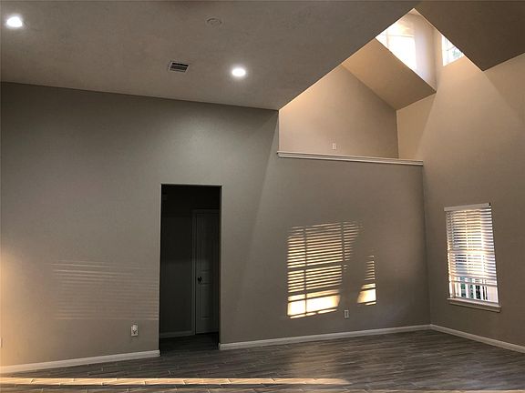 3rd image of 22830 Coriander Dr