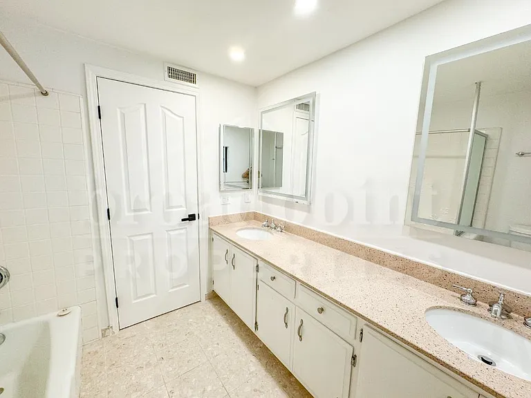 203 Chapalita Dr — Photo 19