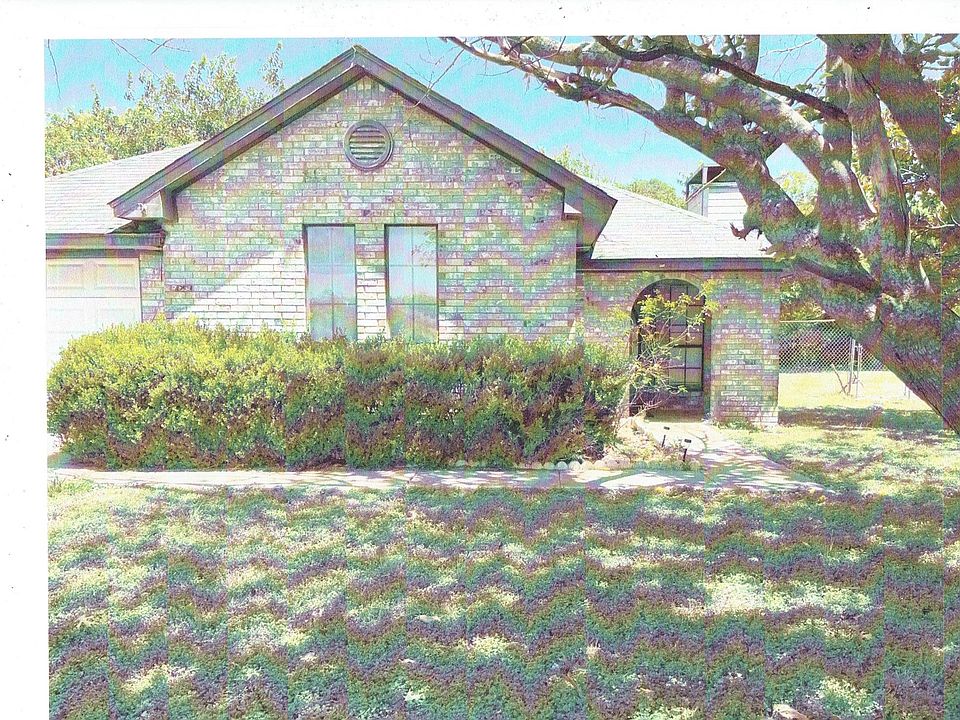 1st image of 107 Mesa Wood Cir