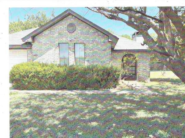 107 Mesa Wood Cir, Glenn Heights, TX 75154