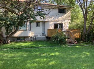 3208 2nd St NW, Calgary, AB T2M 4S8