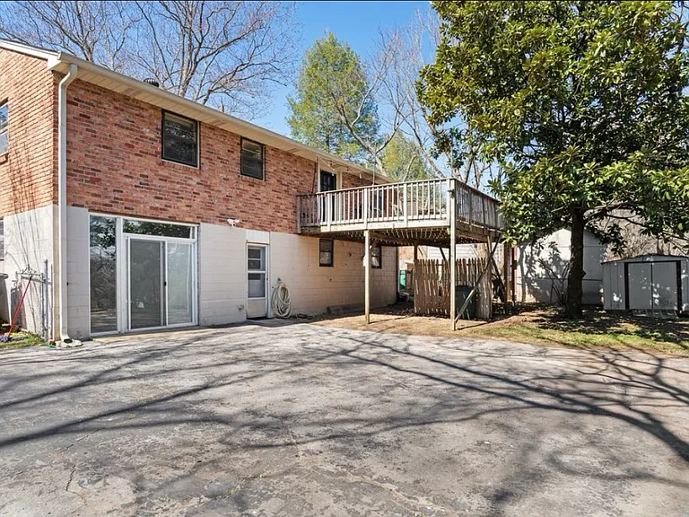 3703 Valley Ridge Dr — Photo 14
