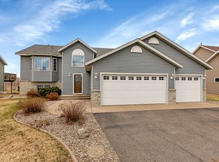 703 10th St S, Sartell, MN 56377