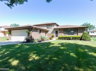 6032 Aspen Ln, Matteson, IL 60443