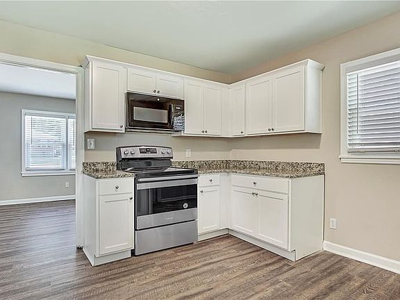 5th image of 2336 Polar Rock Ave SW
