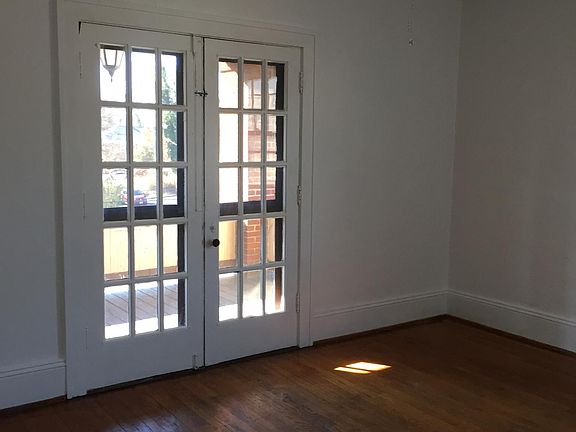 4th image of 119 Albemarle Ave SW APT A1