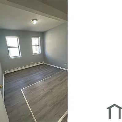 909 E 40th St #301 — Photo 11