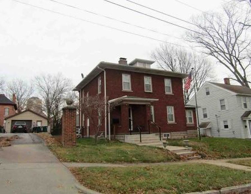 2nd image of 505 N Linn St