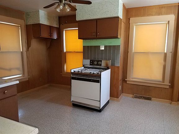 4th image of 1113 Ashland Ave