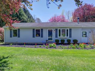 5 Newington Ave, Gansevoort, NY 12831
