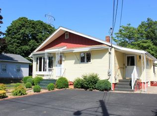 16 Sterling St, Shrewsbury, MA 01545