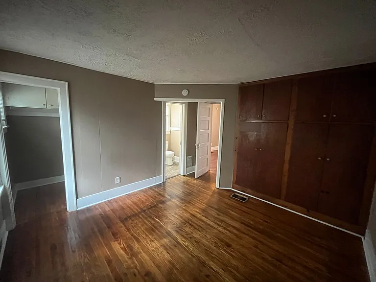 528 Seward St — Photo 4