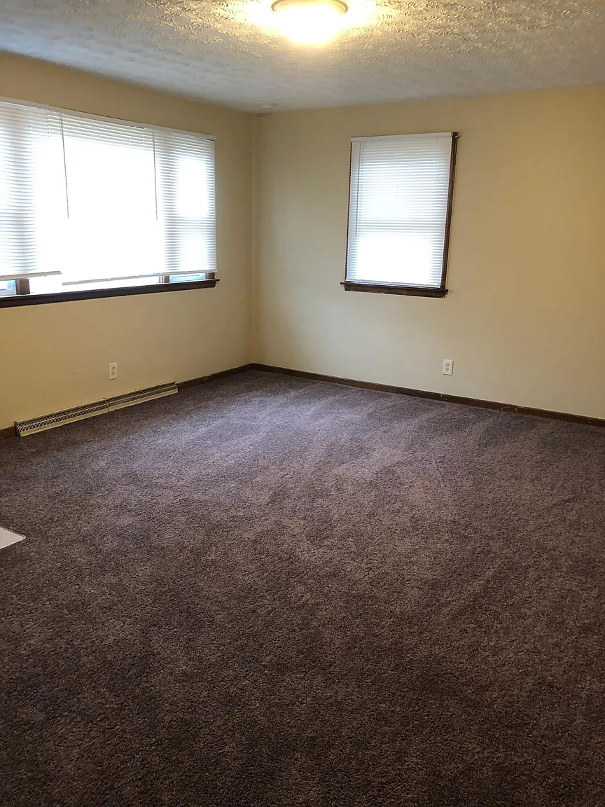 1921 Belmead Ave photo 1