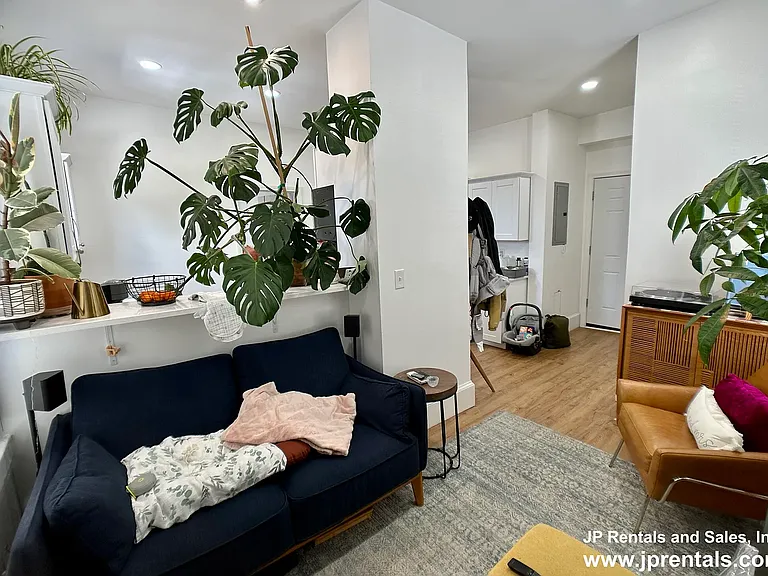 112 South St #1 — Photo 4