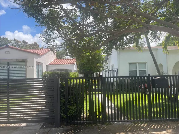 554 NE 74th St #2, Miami, FL 33138