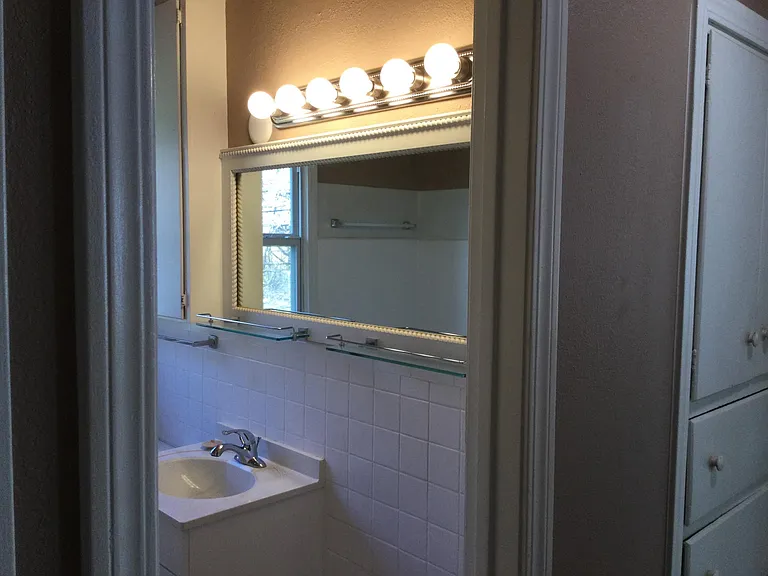 1201 Huntington Way — Photo 9