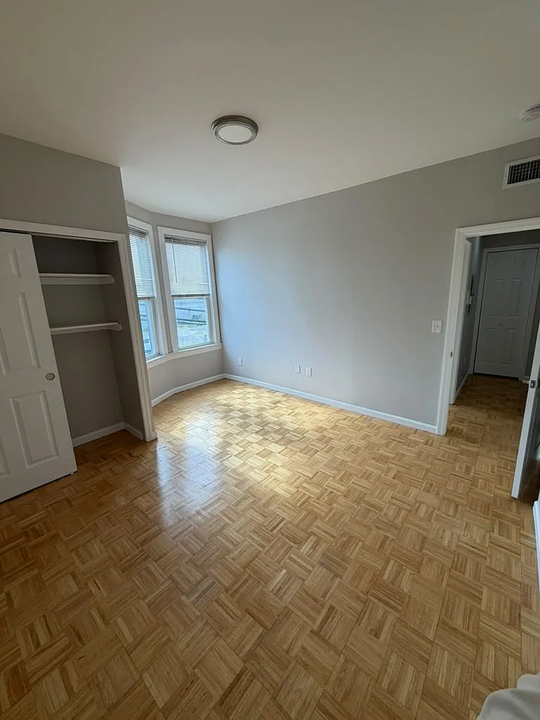 2 bed, $2,400 — Photo 3