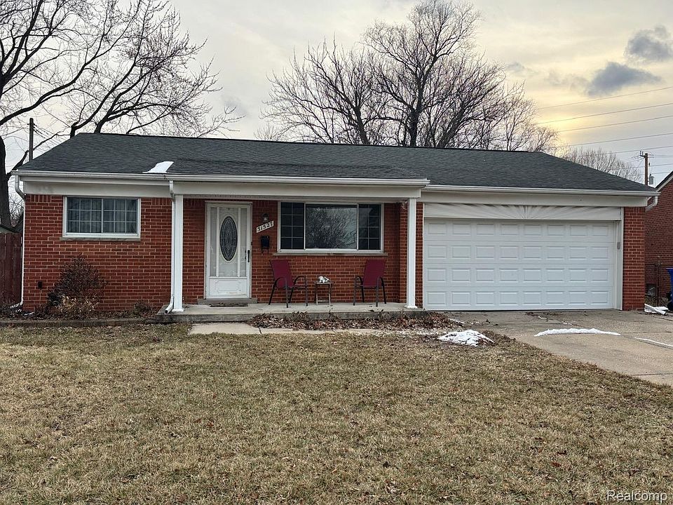 1st image of 31527 Stricker Dr
