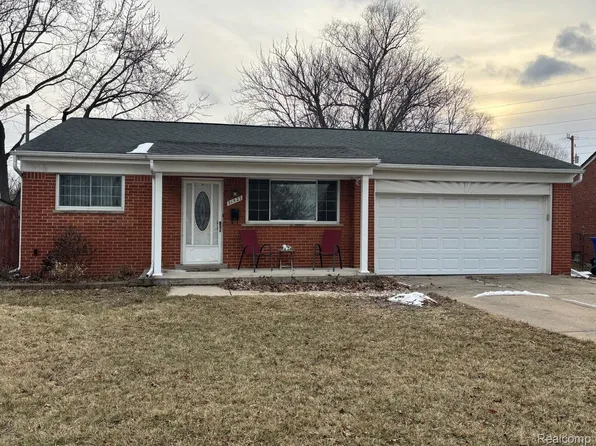 31527 Stricker Dr, Warren, MI 48088