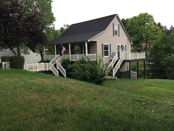 2nd image of 415 Hillandale Ave