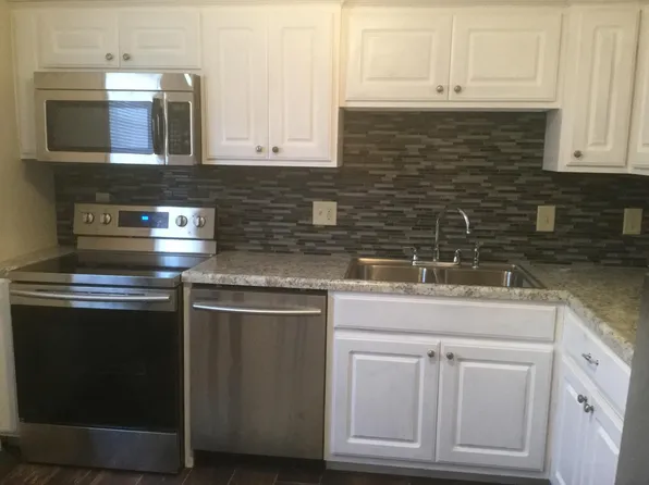 1448 Dover Rd APT E, Spartanburg, SC 29301