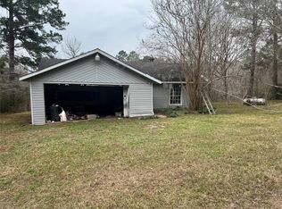 951 Lakeshore Dr, Cleveland, TX 77327