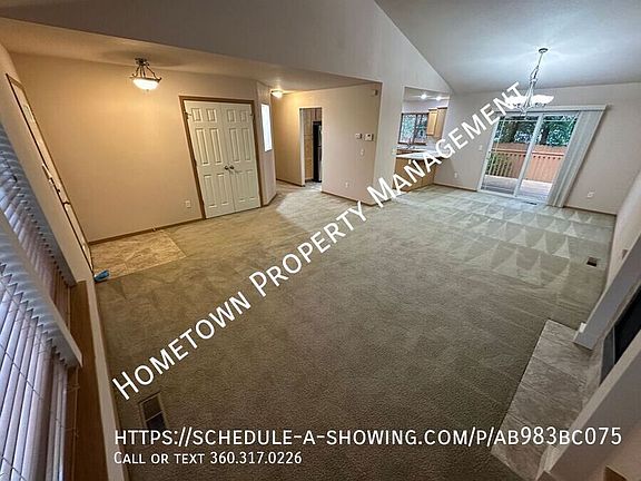 4th image of 9420 Fairhill Dr NE