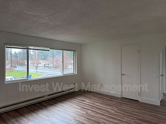 2nd image of 4212 NE 137th Ave