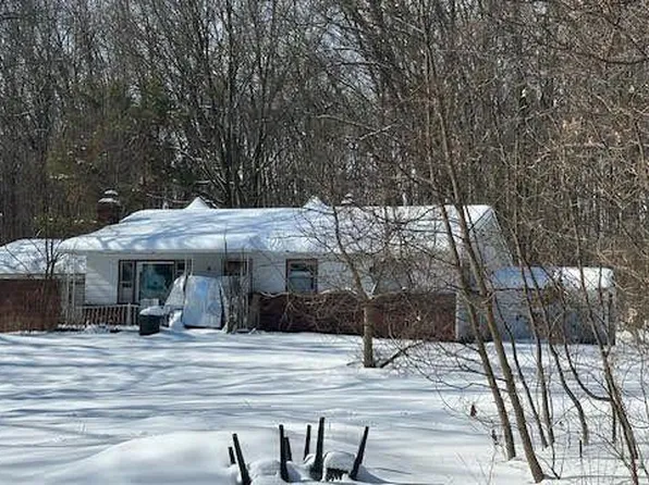 16364 Fish Lake Rd, Holly, MI 48442