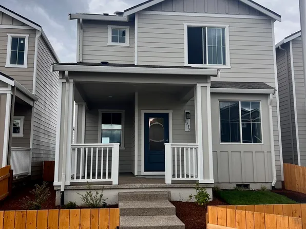 1175 Parkside Ave, Woodburn, OR 97071