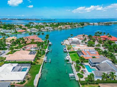 453 E Royal Flamingo Dr, Sarasota, FL, 34236