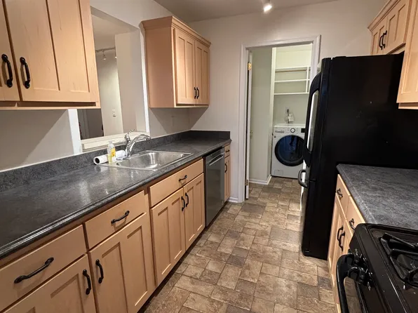 209 Vista Dr #45, Cedar Knolls, NJ 07927