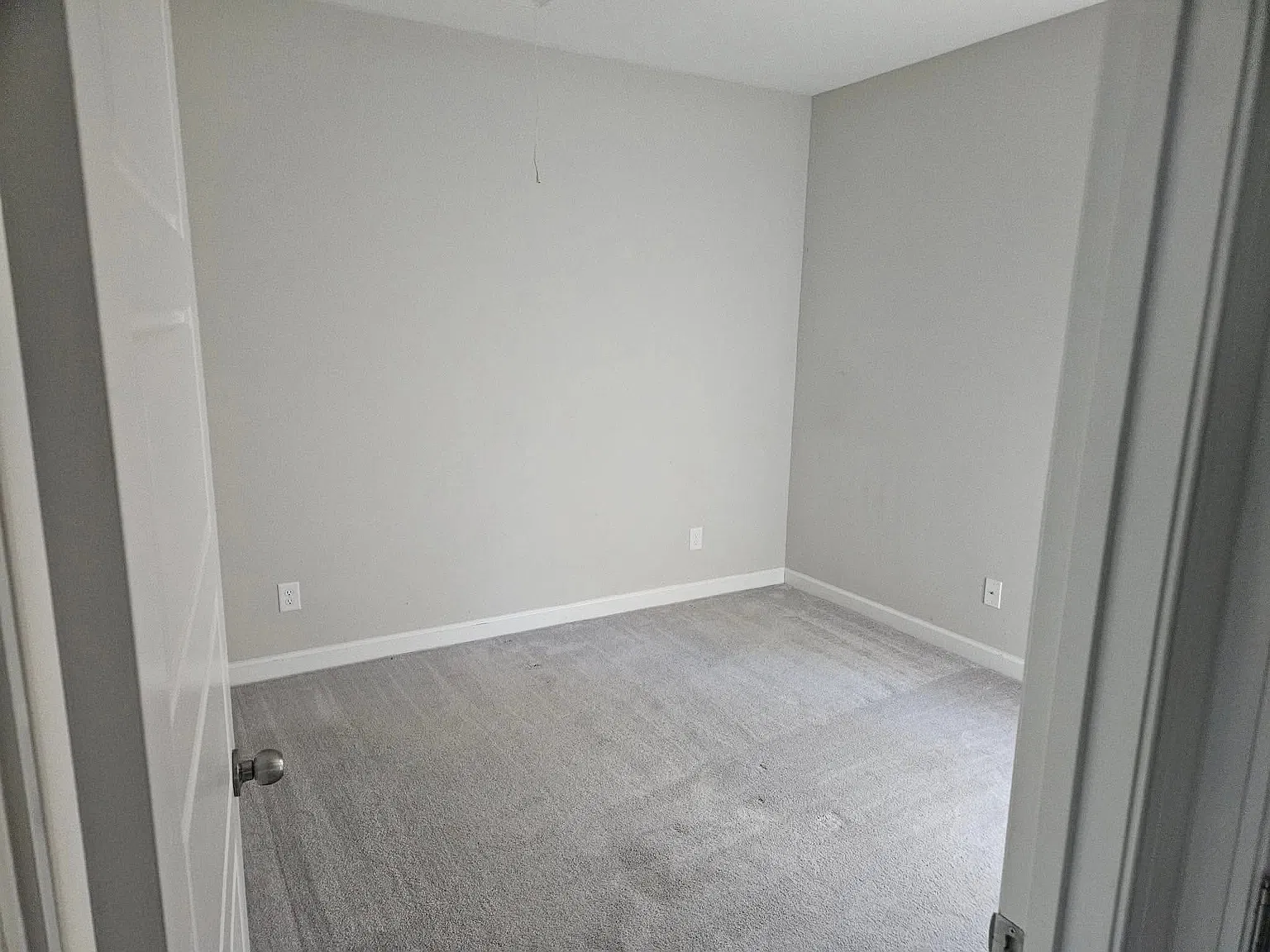 3 bed, 1406 sqft, $1,900 — Photo 3