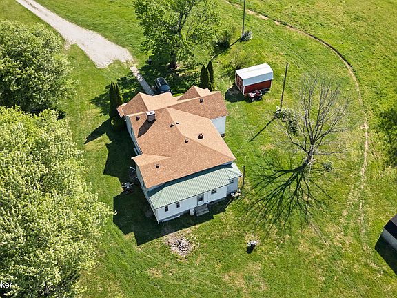 2nd image of 8420 Frankfort Rd