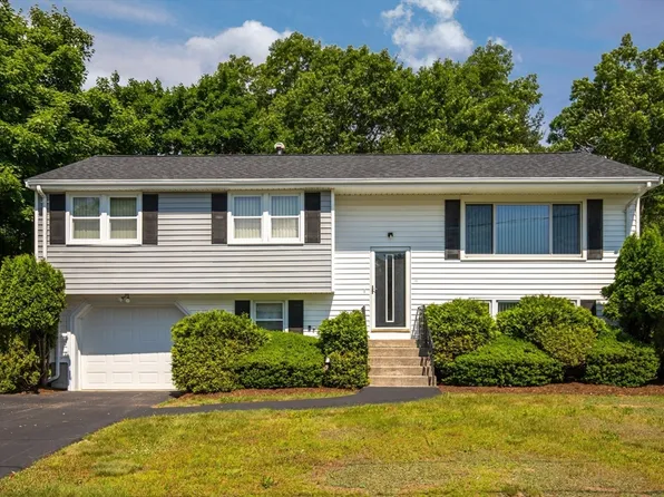 115 Ryan Rd, Stoughton, MA 02072