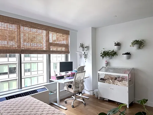 Bedroom, photo 1