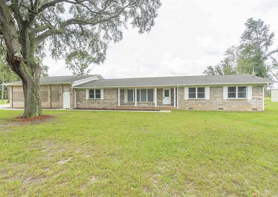 1st image of 5648 Camellia Ave