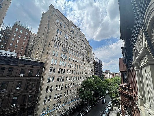 4th image of 11 W 82nd St #12AA