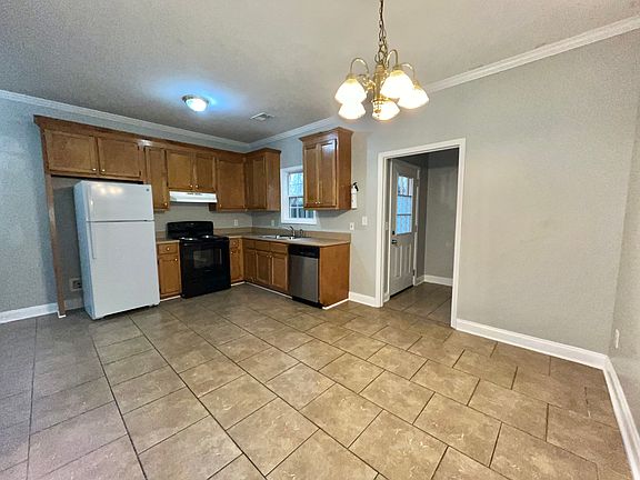 3rd image of 33 Jordan Rd SE #33