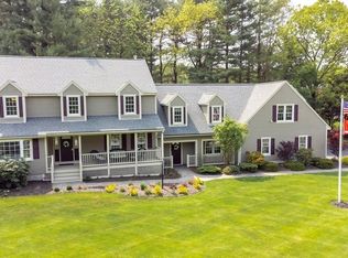 2 Dogwood Ln, Dunstable, MA 01827
