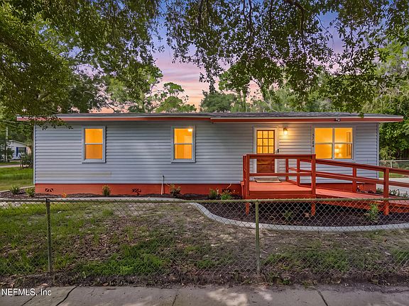 3rd image of 5704 XAVIER Road