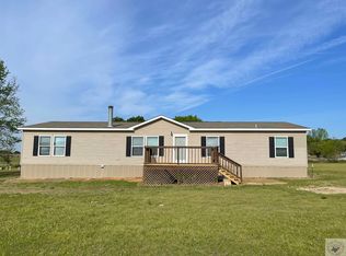 210 Krobot Ln, Texarkana, TX 75501