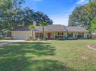 1692 Pierpont Ave, Charleston, SC 29414