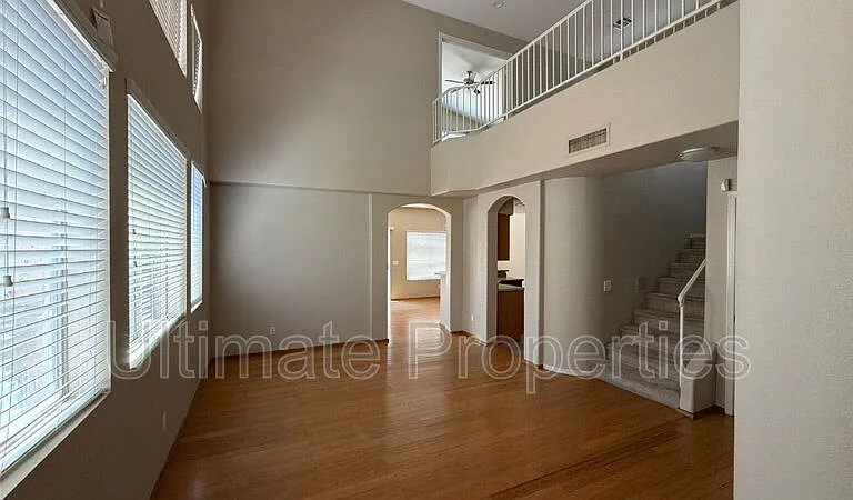 8419 W Salter Dr — Photo 2