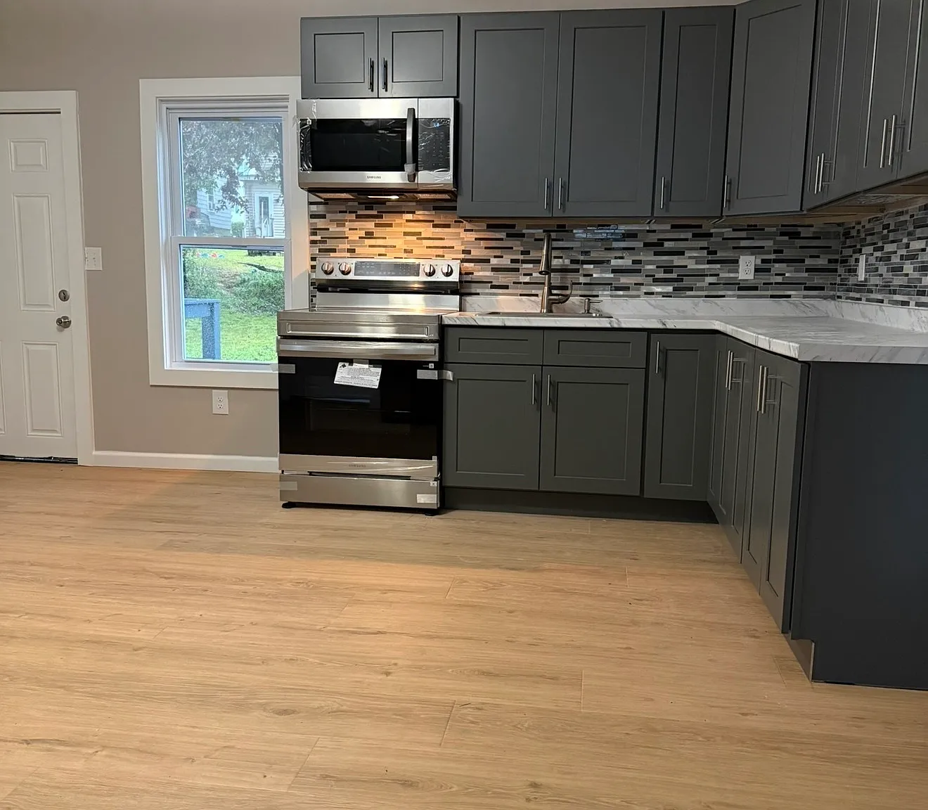 101 Boswell Ave — Photo 2