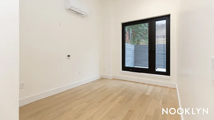 Rented by Nooklyn NYC LLC | media 51