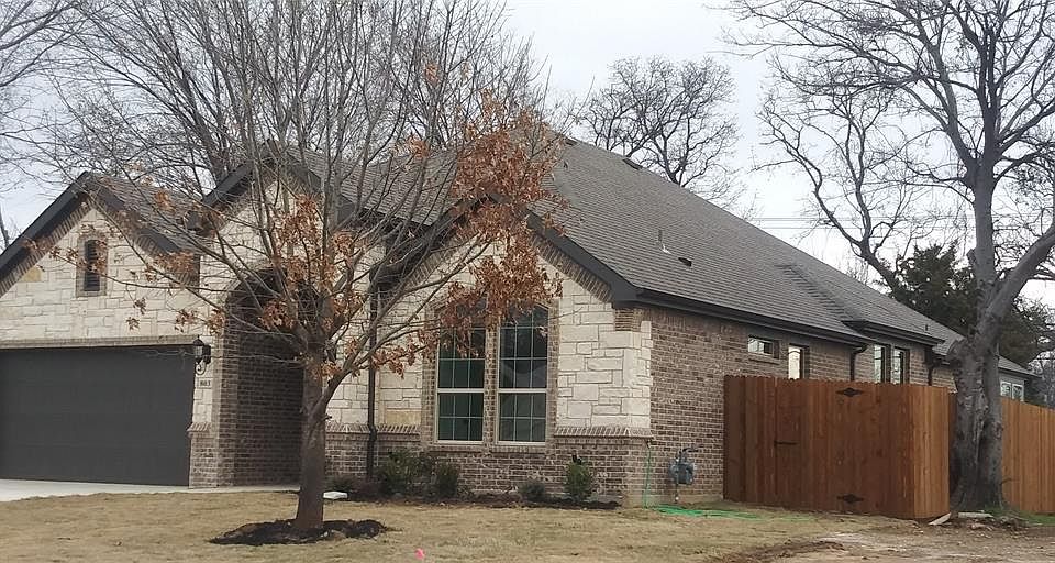 1st image of 803 Scott Dr