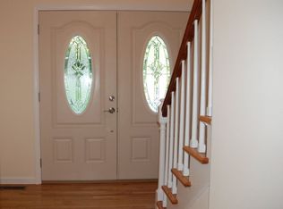 101 Head Of Meadow Rd, Newtown, CT 06470