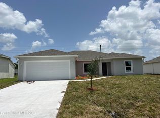 818 Peyton Ave SW, Palm Bay, FL 32908