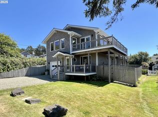 231 W Gulcana Ave, Cannon Beach, OR 97110